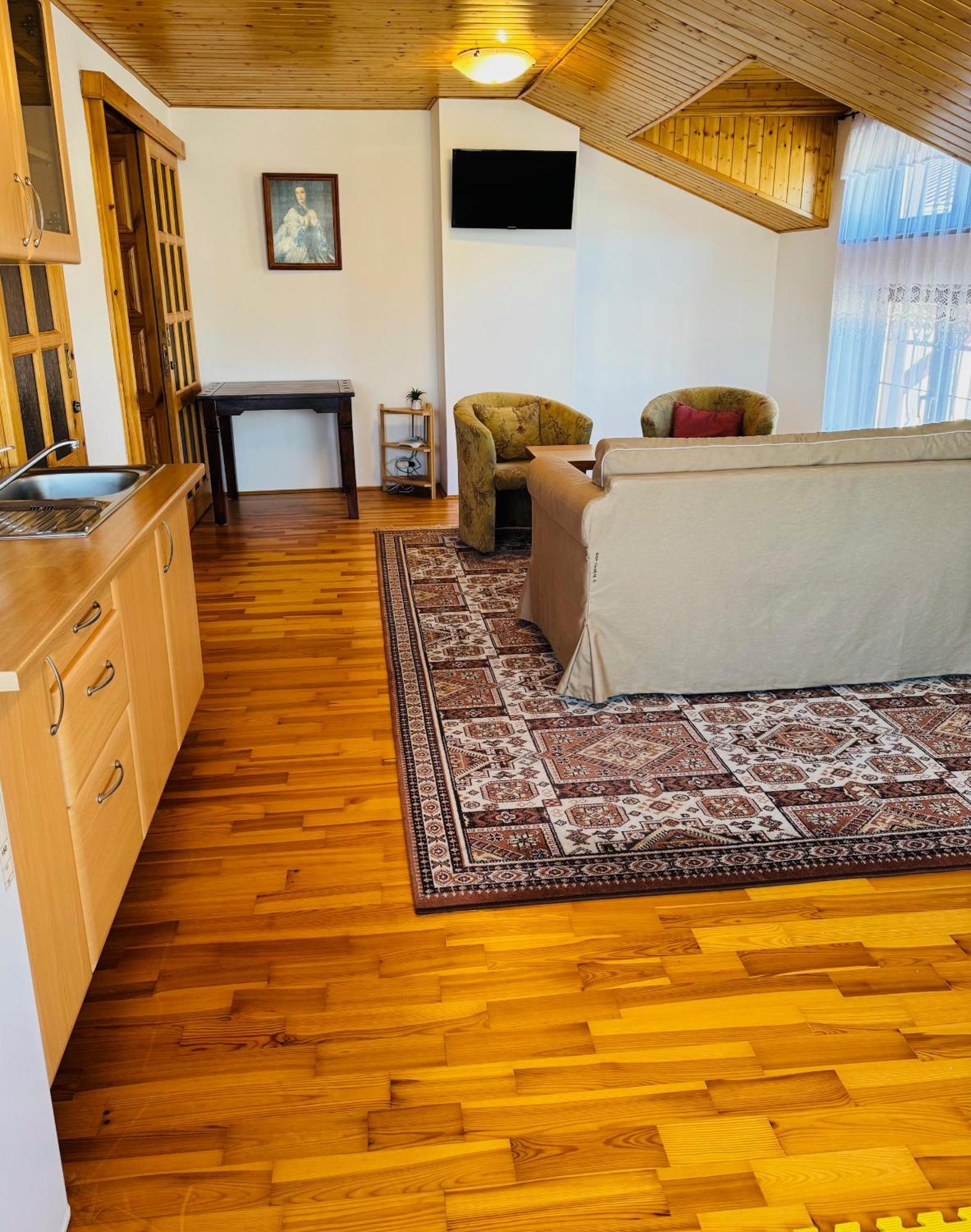 Villa Menhardi Нова Лесна Екстер'єр фото